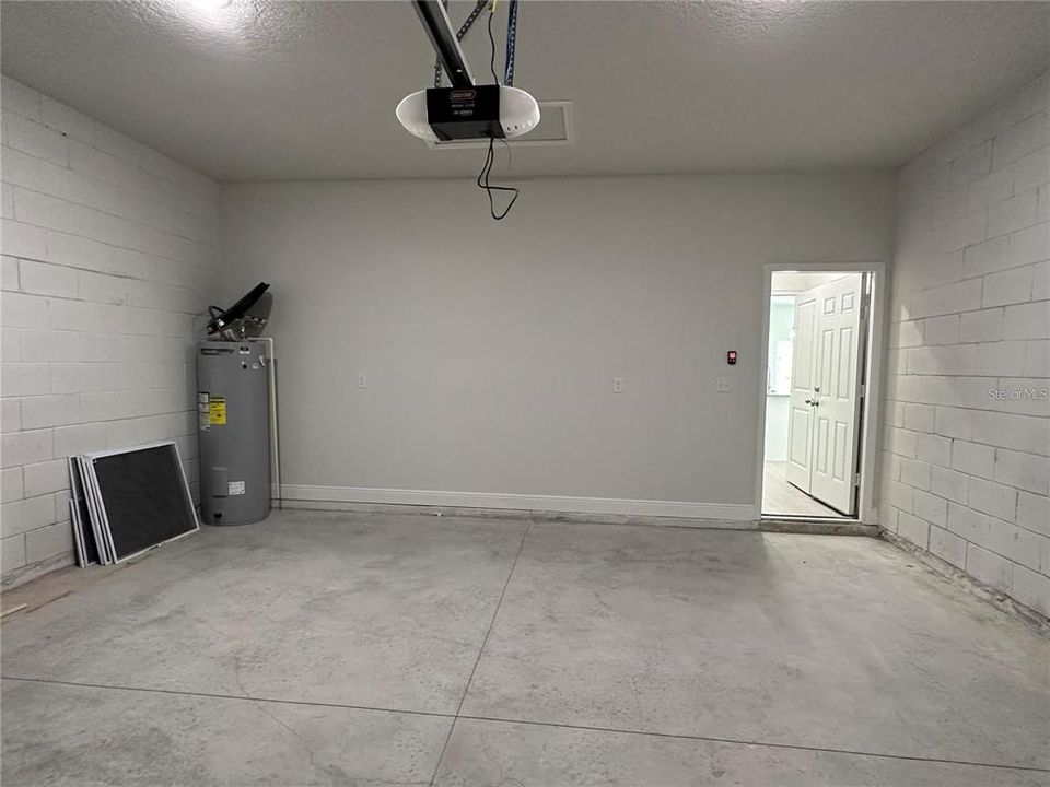 В аренду: $1,900 (4 спален, 2 ванн, 1758 Квадратных фут)