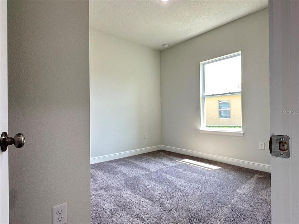 В аренду: $1,900 (4 спален, 2 ванн, 1758 Квадратных фут)