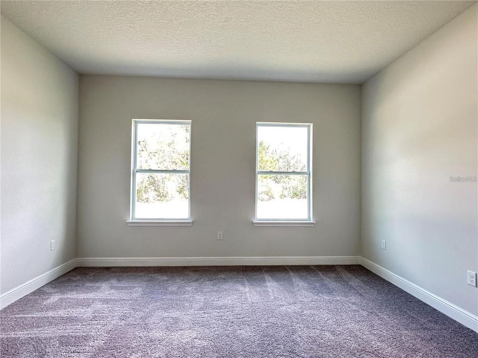 В аренду: $1,900 (4 спален, 2 ванн, 1758 Квадратных фут)