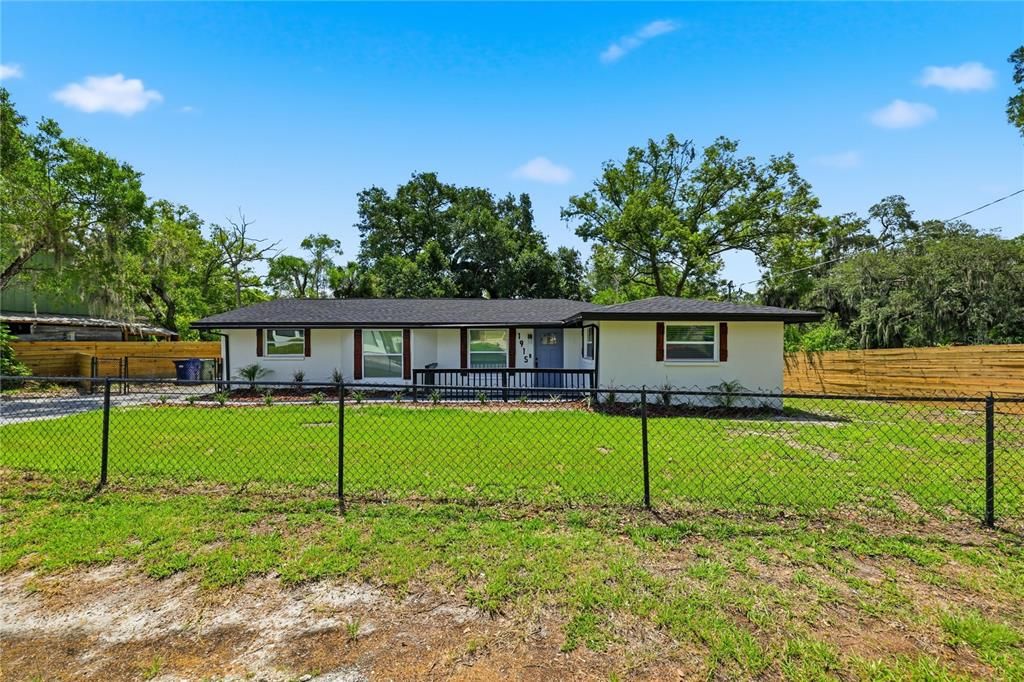 En Venta: $489,900 (3 camas, 2 baños, 1704 Pies cuadrados)