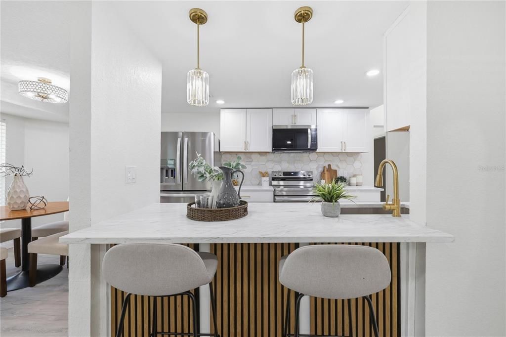 En Venta: $489,900 (3 camas, 2 baños, 1704 Pies cuadrados)