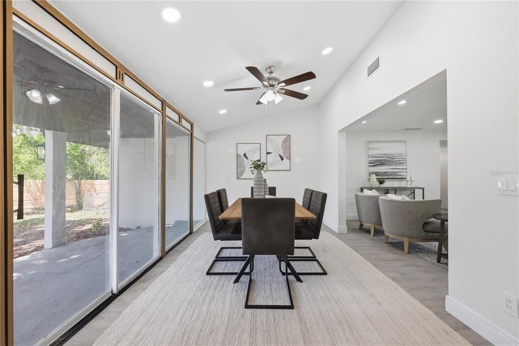 En Venta: $489,900 (3 camas, 2 baños, 1704 Pies cuadrados)