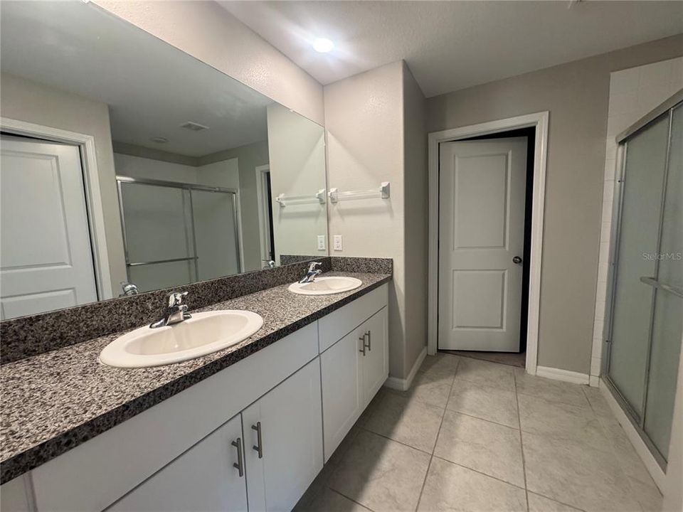В аренду: $2,695 (4 спален, 2 ванн, 2635 Квадратных фут)