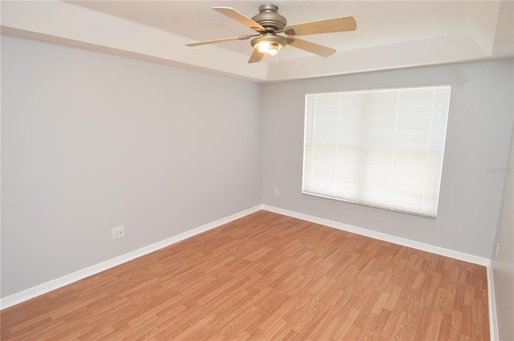 В аренду: $1,850 (3 спален, 2 ванн, 1336 Квадратных фут)