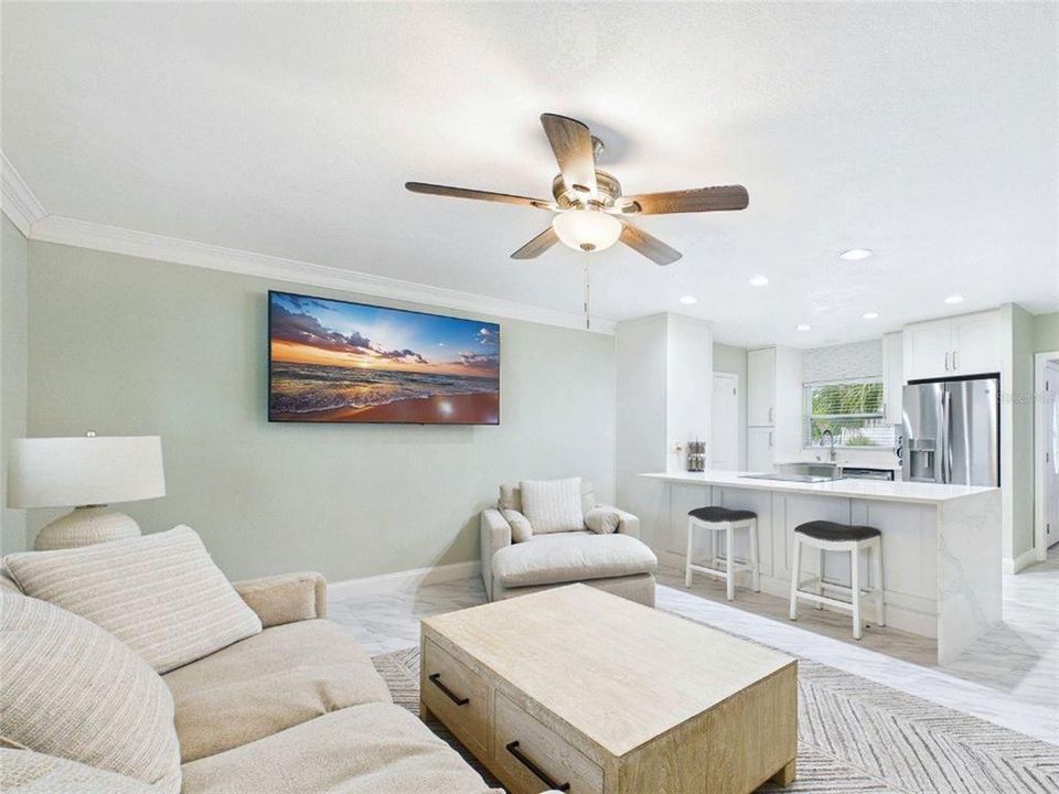For Rent: $3,900 (4 beds, 2 baths, 2100 Square Feet)