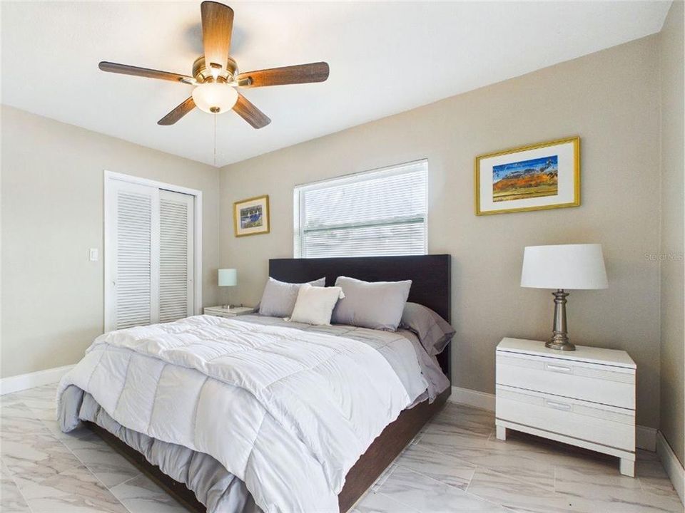 For Rent: $3,900 (4 beds, 2 baths, 2100 Square Feet)