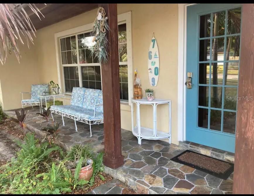 For Rent: $3,200 (3 beds, 2 baths, 1863 Square Feet)