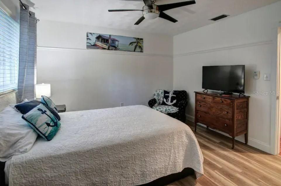 For Rent: $3,200 (3 beds, 2 baths, 1863 Square Feet)