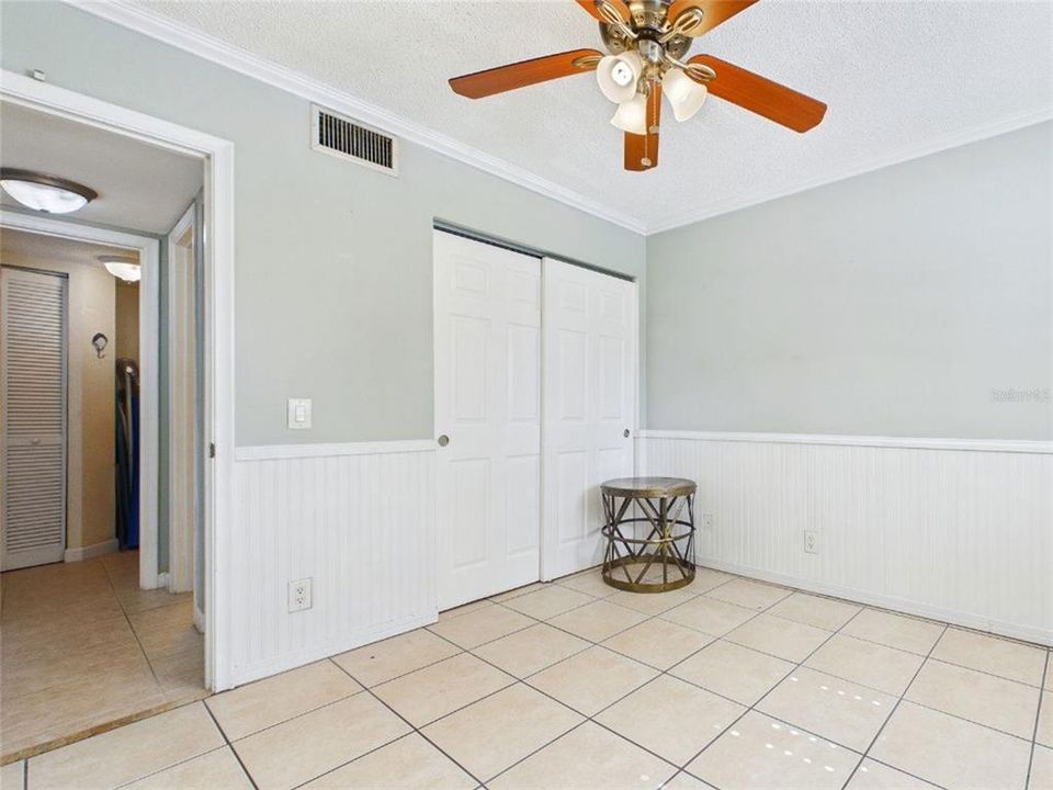 For Rent: $2,250 (2 beds, 2 baths, 890 Square Feet)