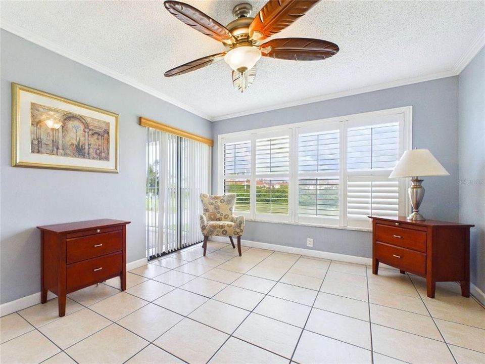 For Rent: $2,250 (2 beds, 2 baths, 890 Square Feet)