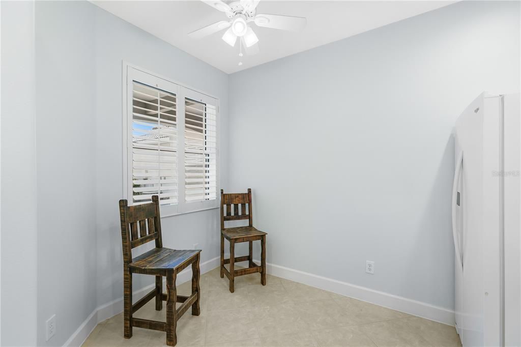 For Sale: $425,000 (2 beds, 2 baths, 1576 Square Feet)