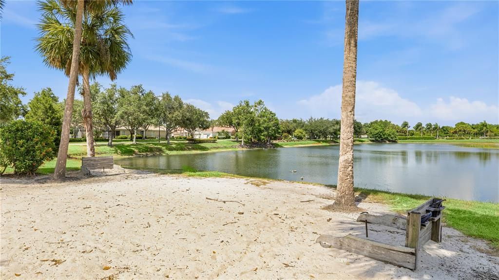 For Sale: $425,000 (2 beds, 2 baths, 1576 Square Feet)