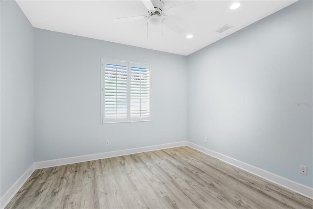 For Sale: $425,000 (2 beds, 2 baths, 1576 Square Feet)