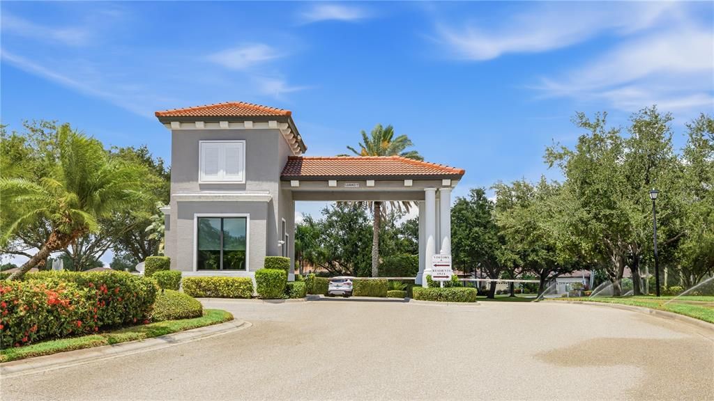 For Sale: $425,000 (2 beds, 2 baths, 1576 Square Feet)