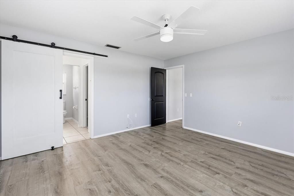 For Sale: $249,500 (2 beds, 2 baths, 1263 Square Feet)