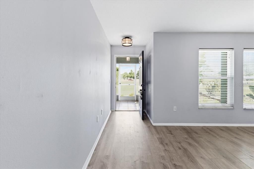 For Sale: $249,500 (2 beds, 2 baths, 1263 Square Feet)