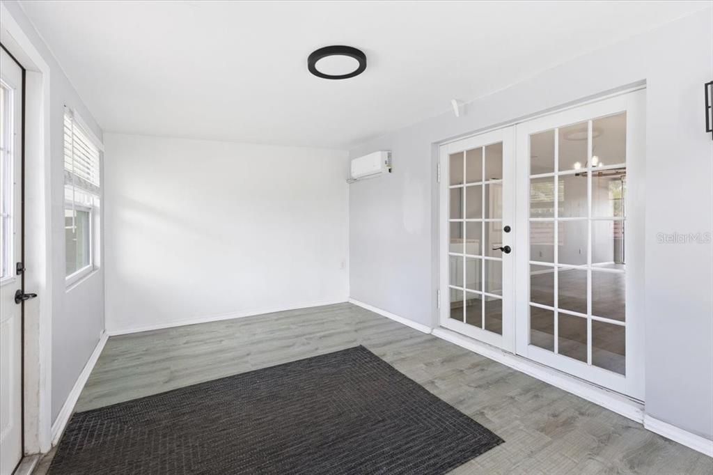 For Sale: $249,500 (2 beds, 2 baths, 1263 Square Feet)