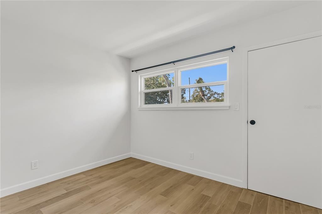For Sale: $245,000 (2 beds, 1 baths, 765 Square Feet)