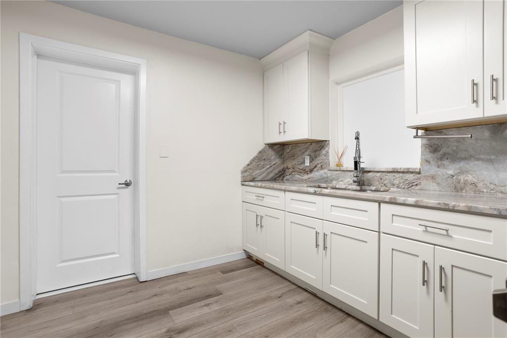En Venta: $355,000 (3 camas, 2 baños, 1435 Pies cuadrados)