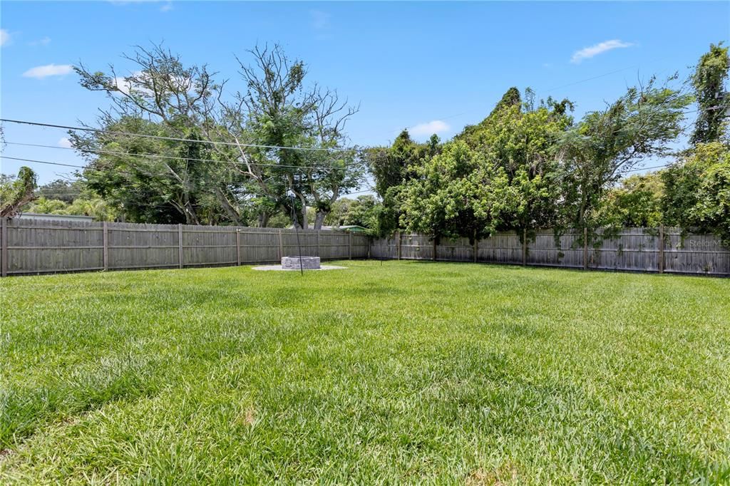 En Venta: $355,000 (3 camas, 2 baños, 1435 Pies cuadrados)