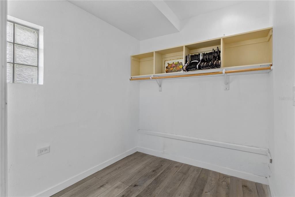 En Venta: $355,000 (3 camas, 2 baños, 1435 Pies cuadrados)
