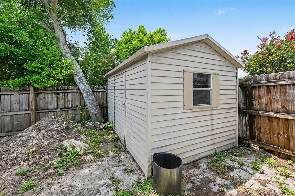 На продажу: $340,000 (3 спален, 2 ванн, 1808 Квадратных фут)