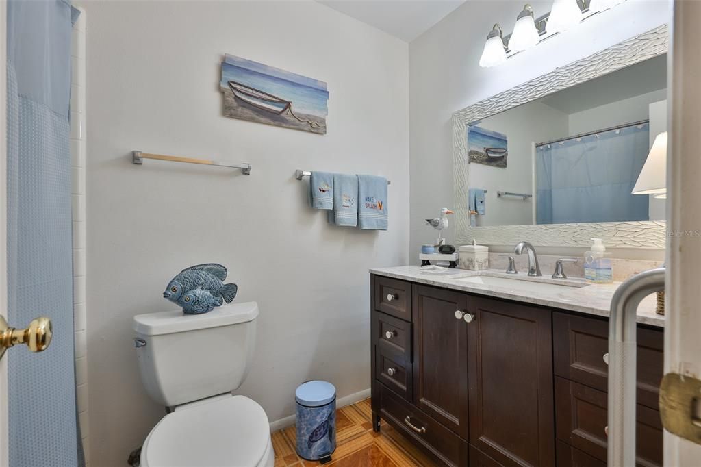 For Sale: $265,000 (2 beds, 2 baths, 1369 Square Feet)