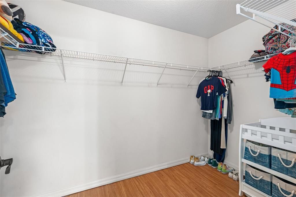 For Sale: $344,900 (3 beds, 2 baths, 1617 Square Feet)