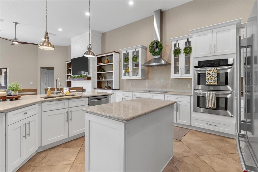 For Sale: $1,150,000 (4 beds, 4 baths, 4389 Square Feet)