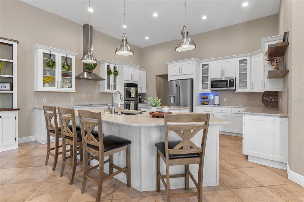 For Sale: $1,150,000 (4 beds, 4 baths, 4389 Square Feet)