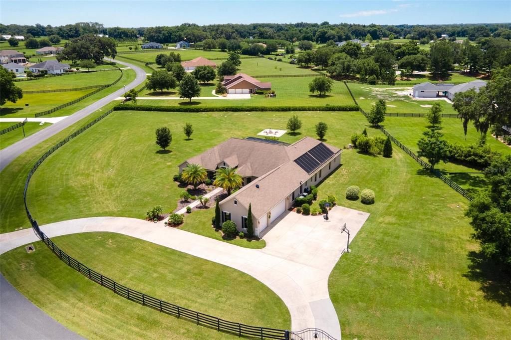 For Sale: $1,150,000 (4 beds, 4 baths, 4389 Square Feet)