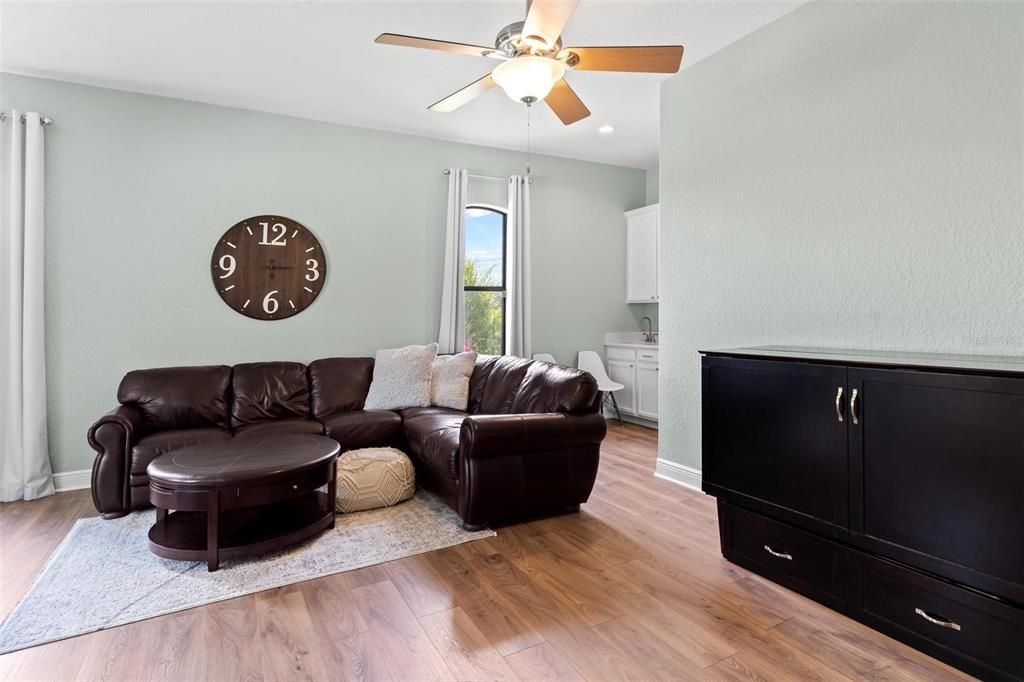 For Sale: $1,150,000 (4 beds, 4 baths, 4389 Square Feet)