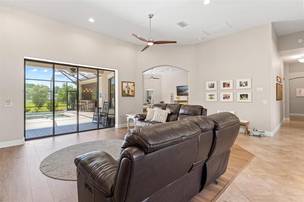 For Sale: $1,150,000 (4 beds, 4 baths, 4389 Square Feet)