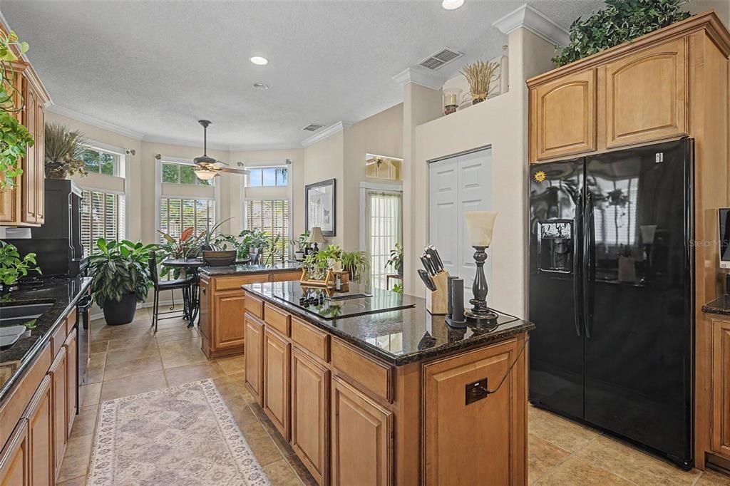 For Sale: $469,000 (3 beds, 2 baths, 1648 Square Feet)