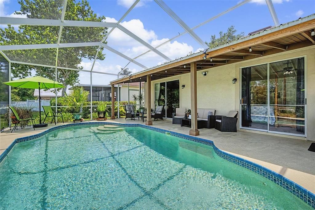 For Sale: $469,000 (3 beds, 2 baths, 1648 Square Feet)