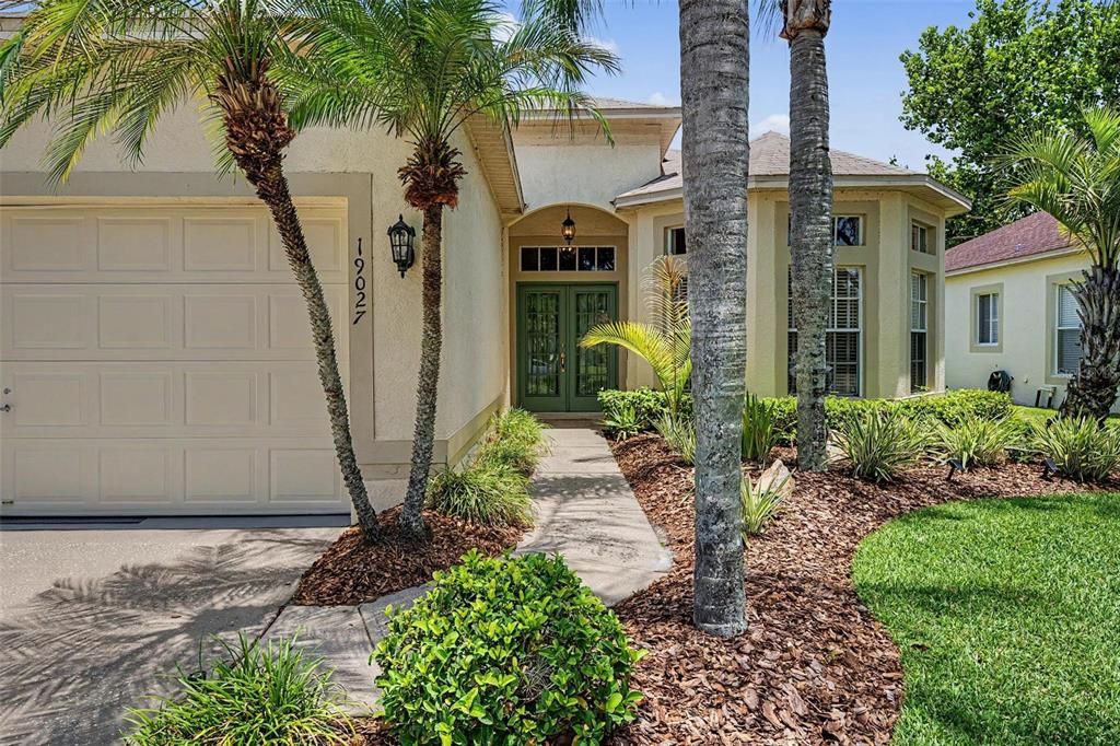 For Sale: $469,000 (3 beds, 2 baths, 1648 Square Feet)