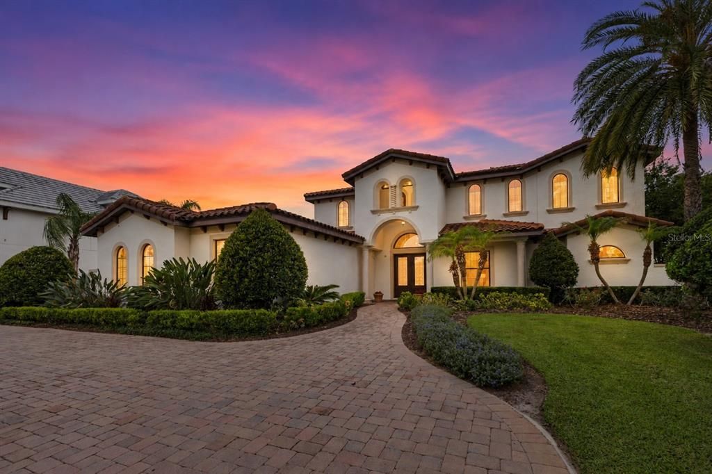 For Sale: $2,350,000 (6 beds, 4 baths, 4978 Square Feet)