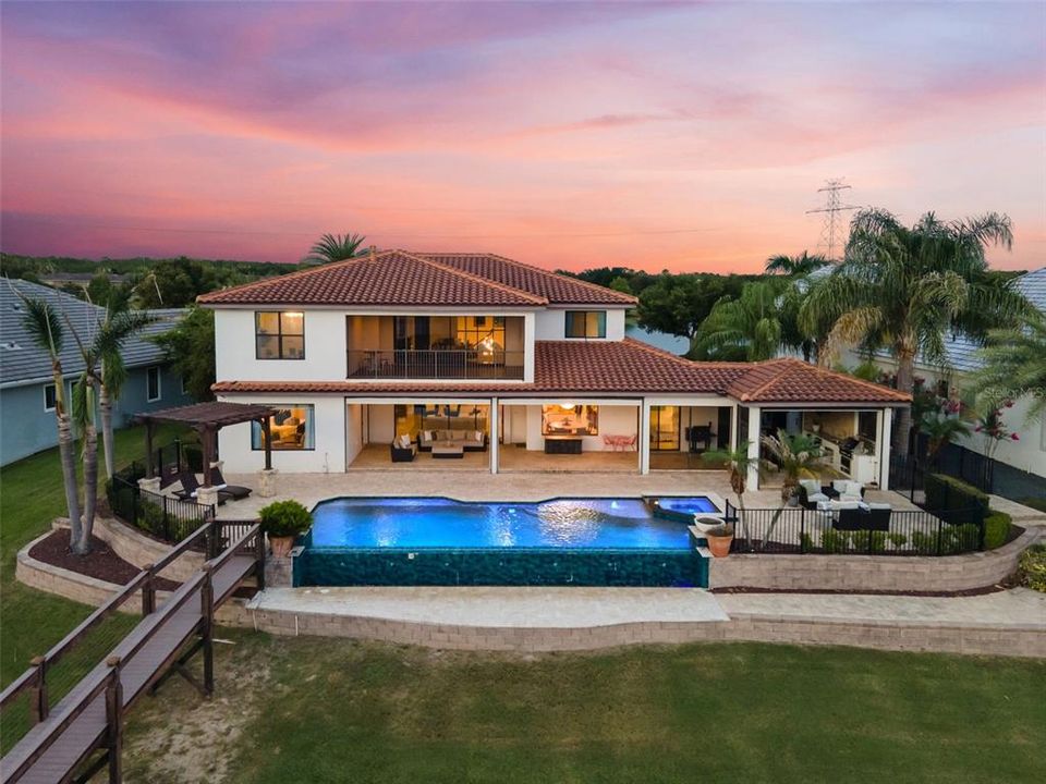 For Sale: $2,350,000 (6 beds, 4 baths, 4978 Square Feet)