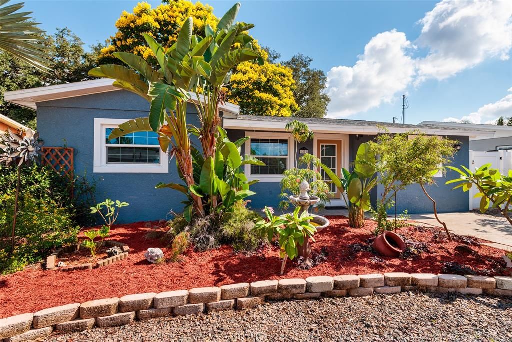 En Venta: $429,900 (3 camas, 2 baños, 1234 Pies cuadrados)