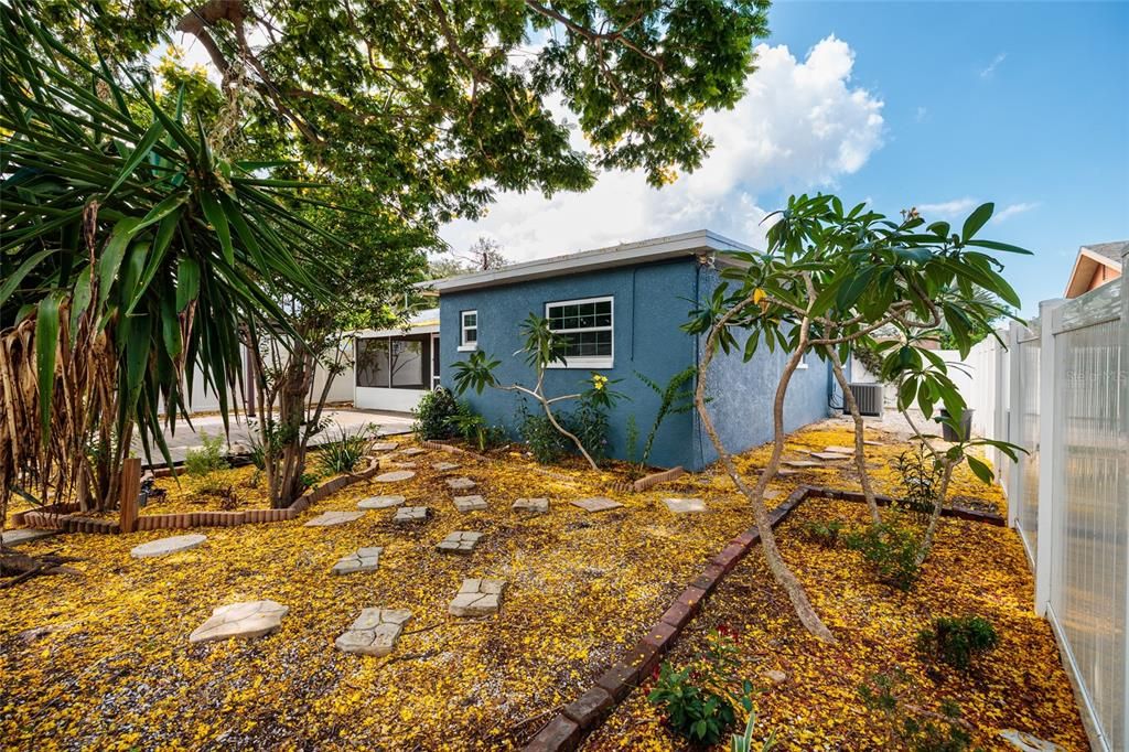 En Venta: $429,900 (3 camas, 2 baños, 1234 Pies cuadrados)