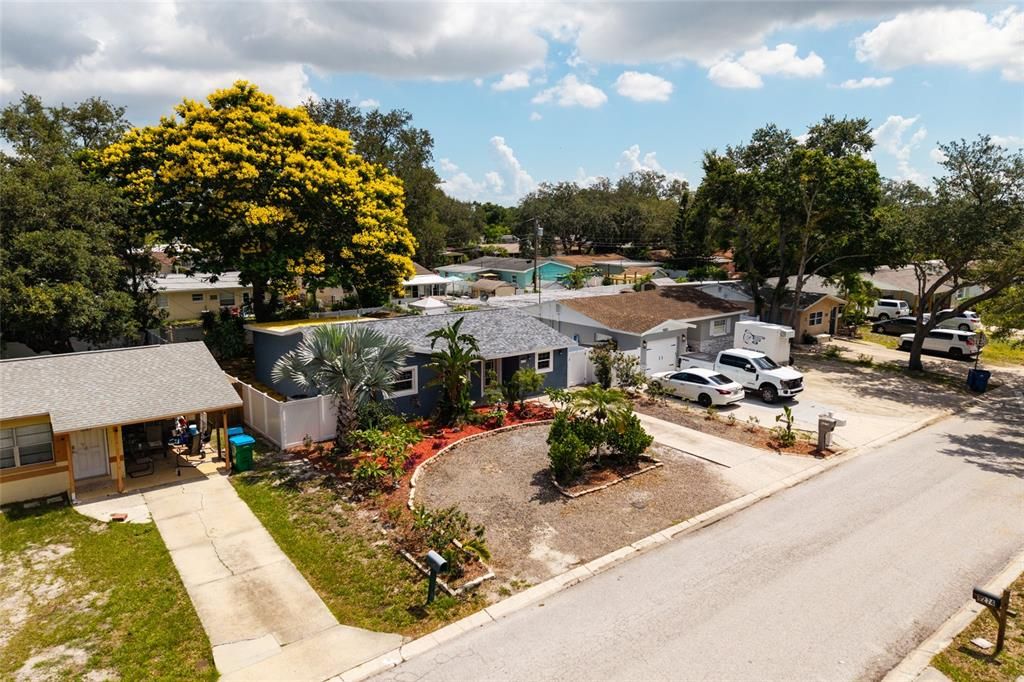 En Venta: $429,900 (3 camas, 2 baños, 1234 Pies cuadrados)