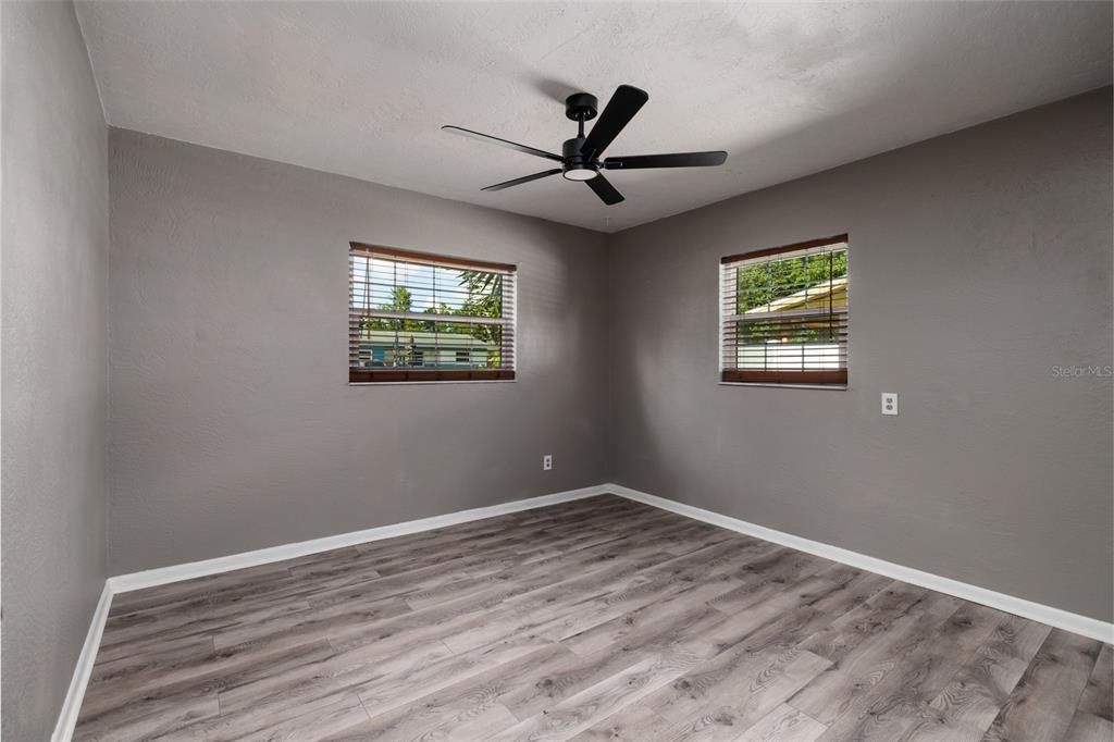 En Venta: $429,900 (3 camas, 2 baños, 1234 Pies cuadrados)