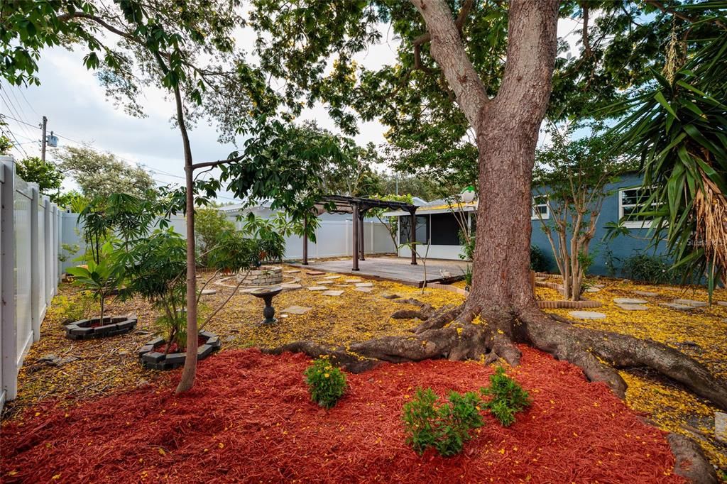 En Venta: $429,900 (3 camas, 2 baños, 1234 Pies cuadrados)