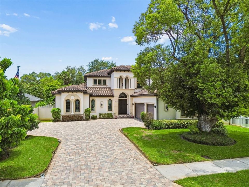 For Sale: $1,800,000 (4 beds, 3 baths, 3705 Square Feet)