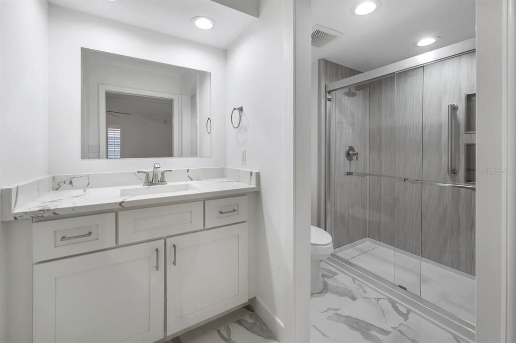 For Sale: $699,000 (2 beds, 2 baths, 1433 Square Feet)