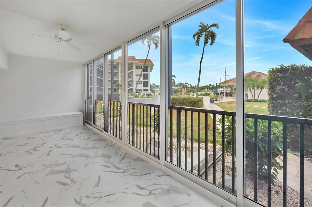 For Sale: $699,000 (2 beds, 2 baths, 1433 Square Feet)