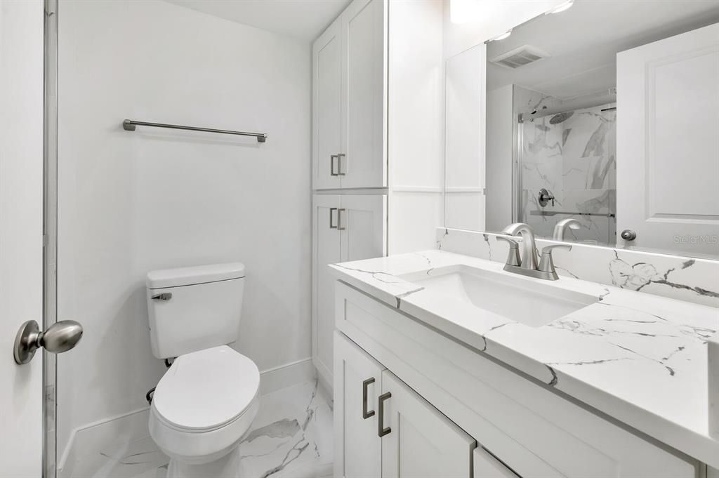 For Sale: $699,000 (2 beds, 2 baths, 1433 Square Feet)