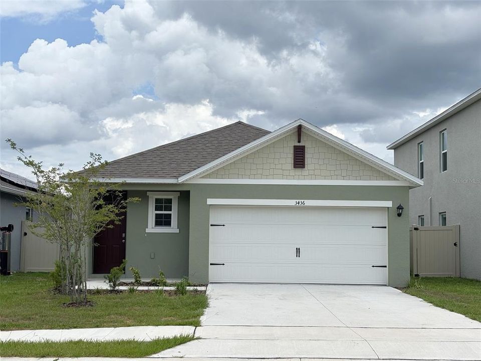 For Rent: $1,750 (3 beds, 2 baths, 1504 Square Feet)