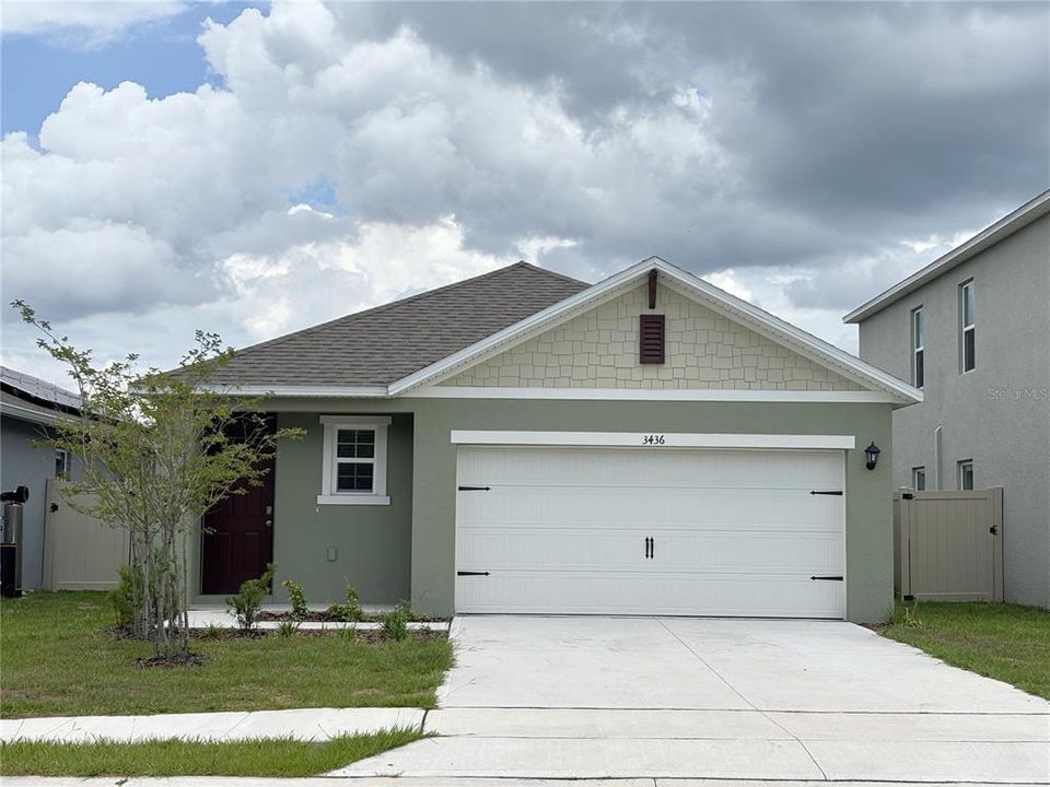 For Rent: $1,750 (3 beds, 2 baths, 1504 Square Feet)