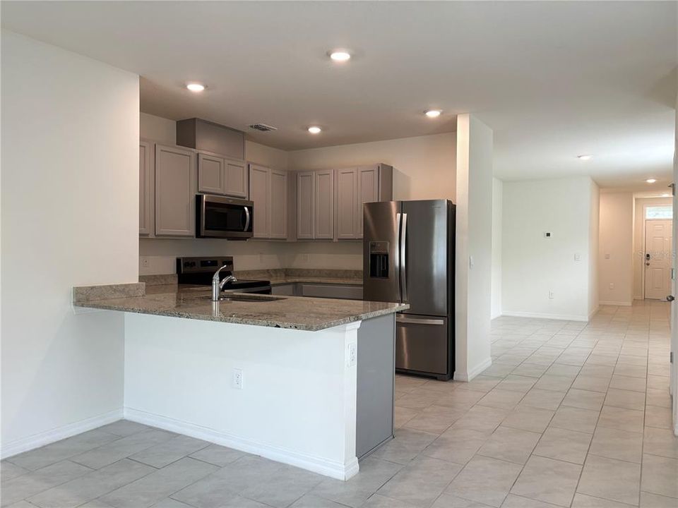 For Rent: $1,750 (3 beds, 2 baths, 1504 Square Feet)